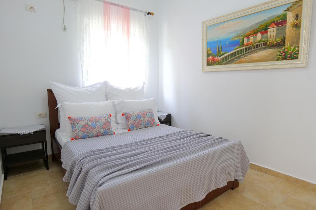 Kristal Apartments Ksamil Ngoại thất bức ảnh