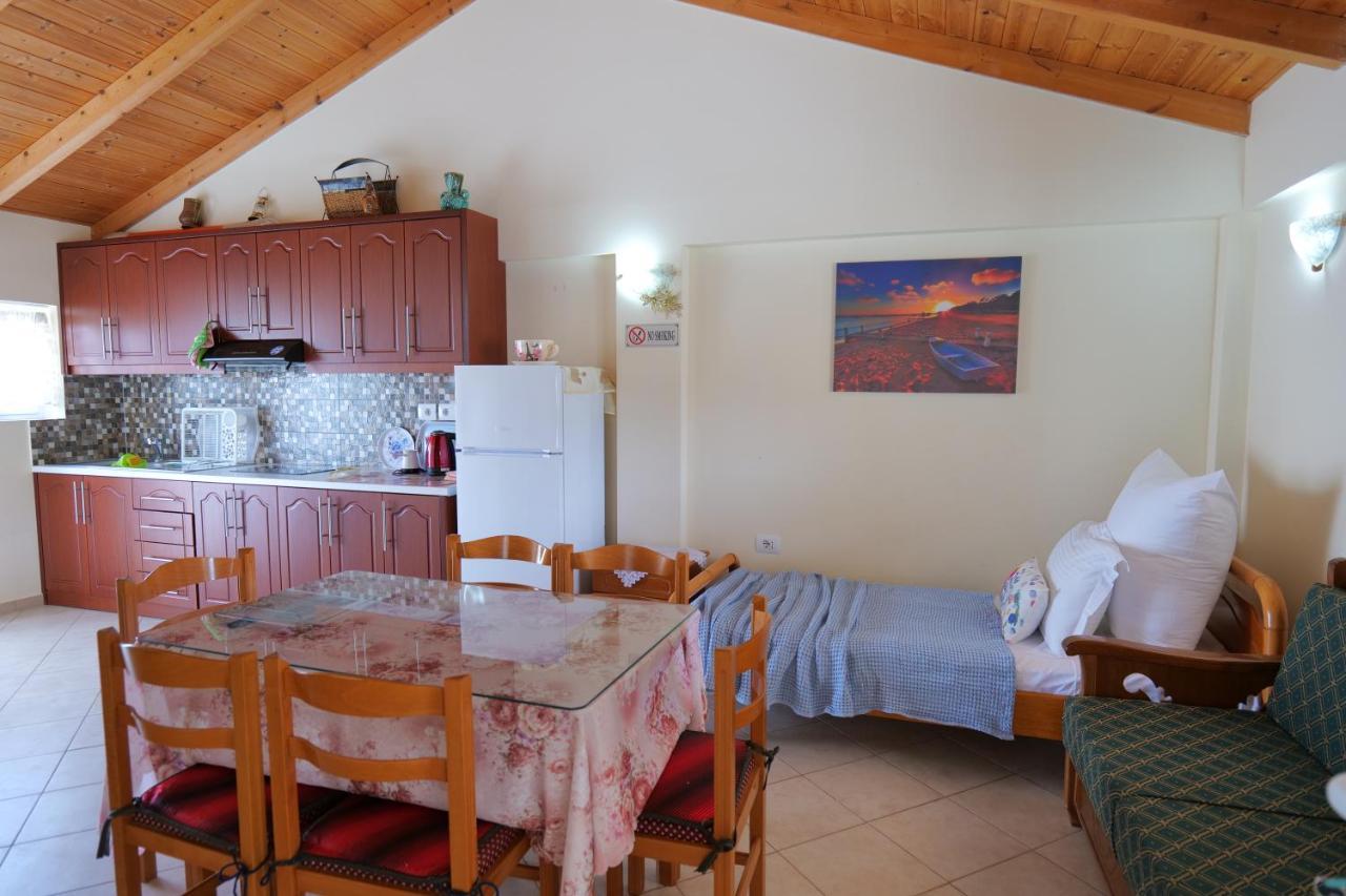 Kristal Apartments Ksamil Ngoại thất bức ảnh