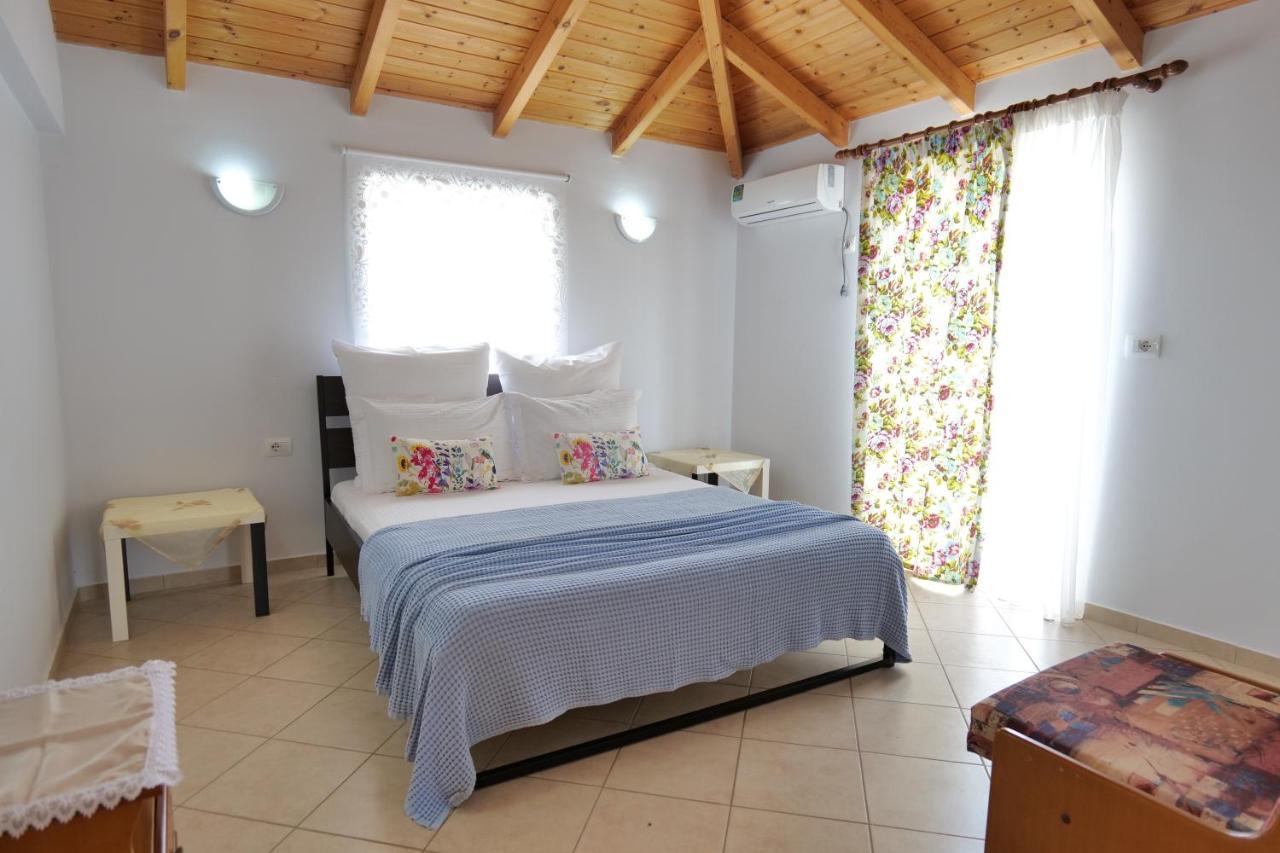 Kristal Apartments Ksamil Ngoại thất bức ảnh
