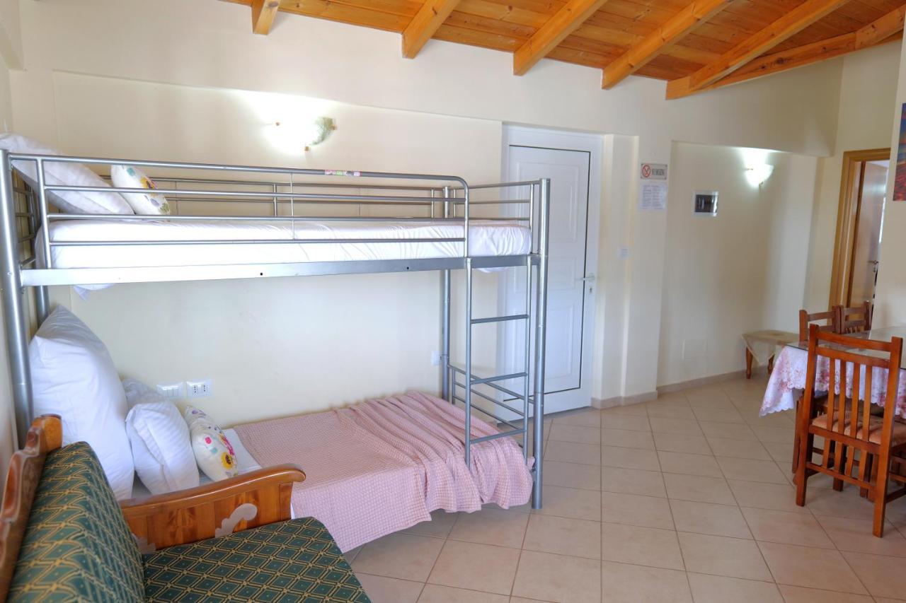 Kristal Apartments Ksamil Ngoại thất bức ảnh