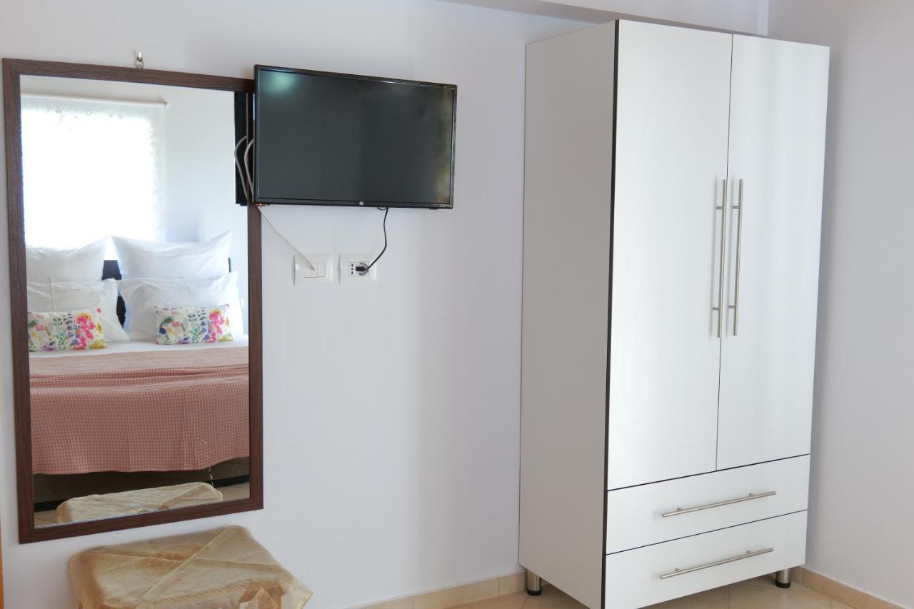 Kristal Apartments Ksamil Ngoại thất bức ảnh