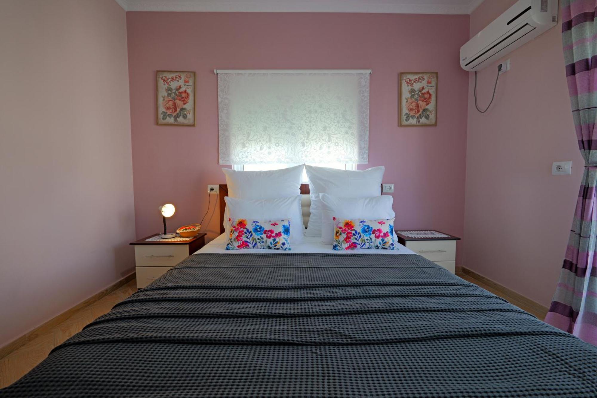 Kristal Apartments Ksamil Ngoại thất bức ảnh