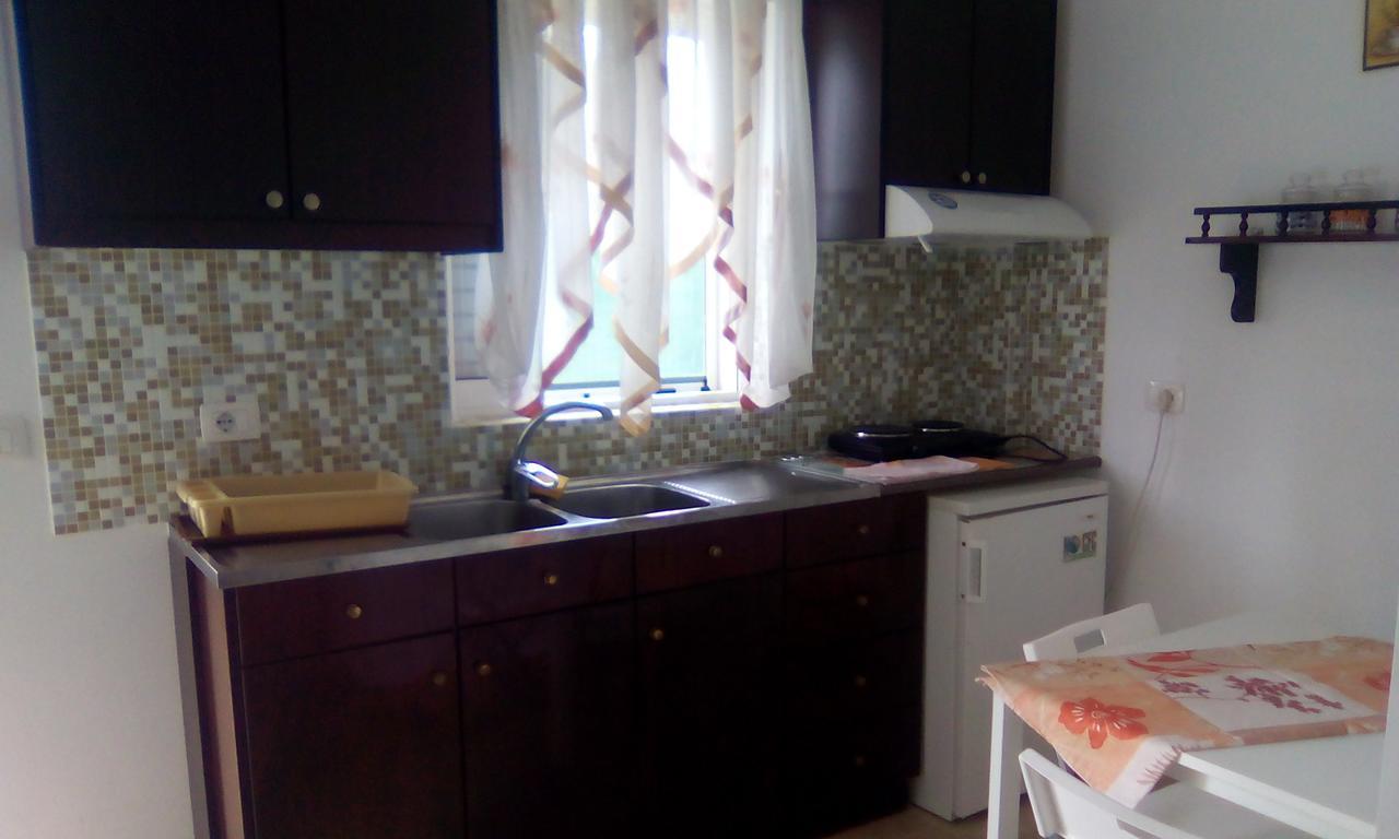 Kristal Apartments Ksamil Ngoại thất bức ảnh